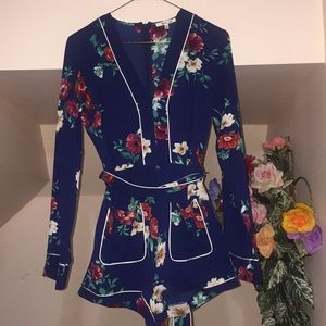 Long sleeve V-neck Romper